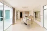 6 Bedroom House for rent in 