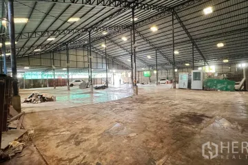 Warehouse / Factory for rent in Anusawari, Bangkok near MRT Lat Pla Khao