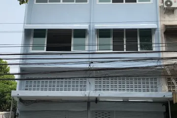 Commercial for rent in Bang Chak, Bangkok