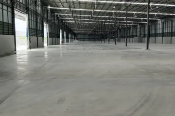 Warehouse / Factory for rent in Lam Pla Thio, Bangkok
