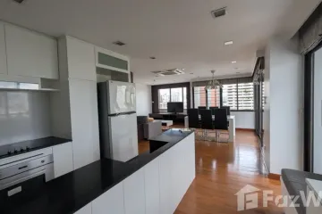 2 Bedroom Condo for rent in Acadamia Grand Tower, Khlong Tan Nuea, Bangkok near BTS Phrom Phong