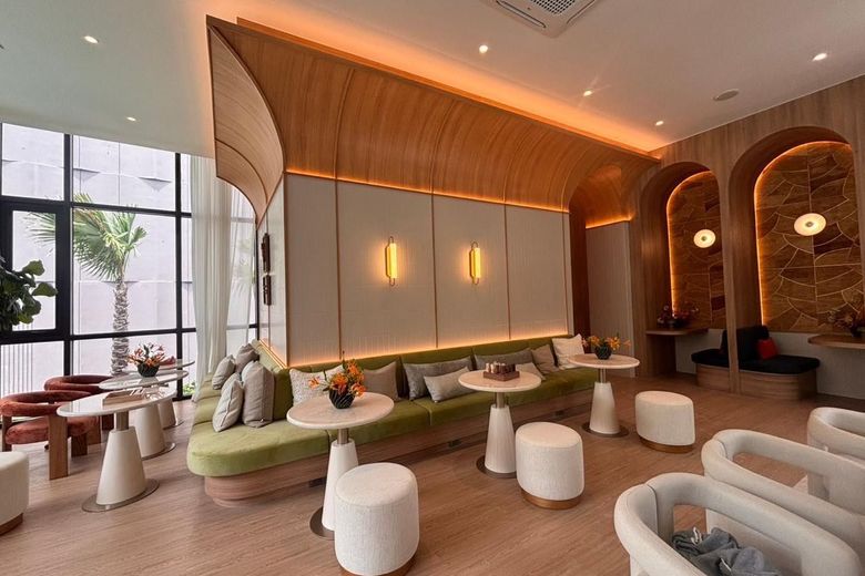 1 Bedroom Condo For Rent