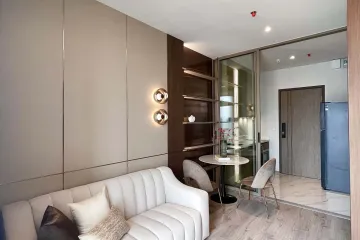1 Bedroom Condo for sale in Rhythm Ekkamai Estate, Khlong Tan Nuea, Bangkok near BTS Ekkamai