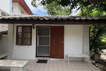 1 Bedroom House for rent in Bang Chak, Bangkok near BTS Punnawithi
