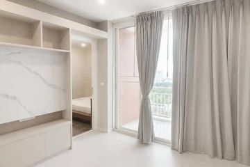1 Bedroom Condo for rent in MANHATTAN CHIDLOM, Lumpini, Bangkok near MRT Ratchaprarop