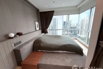 2 Bedroom Condo for sale in Silom Suite, Silom, Bangkok near BTS Chong Nonsi