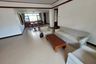 3 Bedroom Condo for rent in Khlong Toei Nuea, Bangkok near MRT Phetchaburi