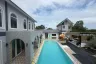 7 Bedroom House for sale in Na Kluea, Chonburi