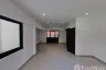 3 Bedroom House for rent in Huai Khwang, Bangkok