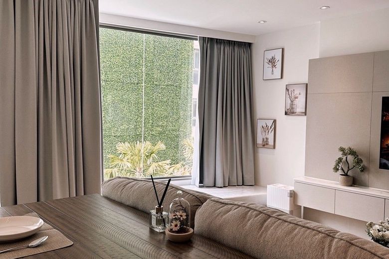 1 Bedroom Condo