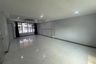 5 Bedroom Townhouse for rent in Sinthanee Ratchada Ladprao, Wang Thonglang, Bangkok near MRT Lat Phrao 71