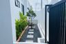 3 Bedroom Villa for rent in Khlong Sam Prawet, Bangkok