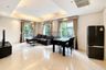 2 Bedroom Condo for sale in La Vie En Rose Place, Khlong Tan, Bangkok near BTS Thong Lo