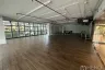 Commercial for rent in Khlong Tan Nuea, Bangkok