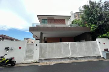 7 Bedroom House for rent in Sam Sen Nai, Bangkok near BTS Ari