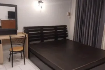 1 Bedroom Condo for rent in Subkaew Tower, Huai Khwang, Bangkok near MRT Huai Khwang