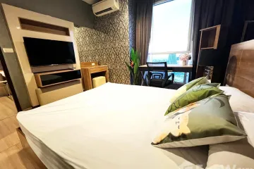 1 Bedroom Condo for rent in Rhythm Sathorn, Thung Wat Don, Bangkok near BTS Saphan Taksin