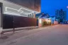 5 Bedroom House for sale in Na Kluea, Chonburi
