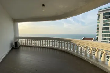 3 Bedroom Condo for sale in Na Kluea, Chonburi