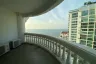 3 Bedroom Condo for sale in Na Kluea, Chonburi