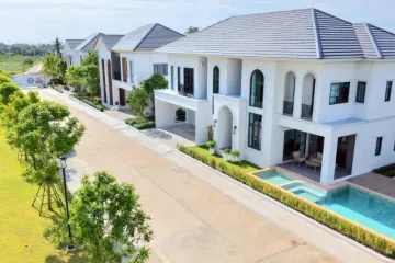 4 Bedroom House for sale in The Palm Grandio's, Nong Pla Lai, Chonburi