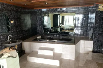 2 Bedroom Condo for sale in Nong Prue, Chonburi