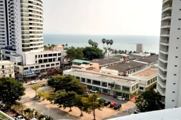 3 Bedroom Condo for sale in Jomtien Complex, Nong Prue, Chonburi