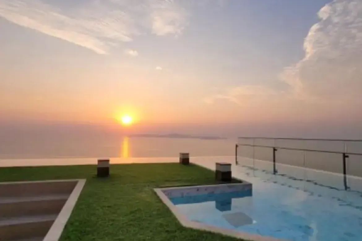 Studio Condo For Sale At Adromeda Pratamnuk
