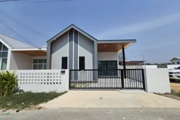 3 Bedroom House for sale in Pong, Chonburi