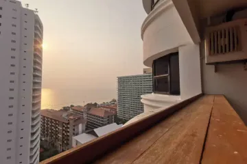 1 Bedroom Condo for rent in Jomtien Complex, Nong Prue, Chonburi