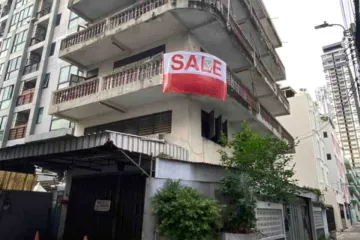 Commercial for sale in Khlong Ton Sai, Bangkok near BTS Krung Thon Buri