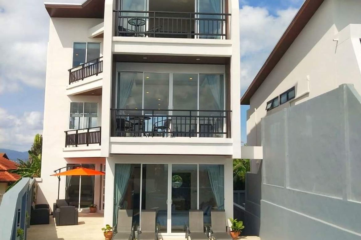 4 Bedroom Villa