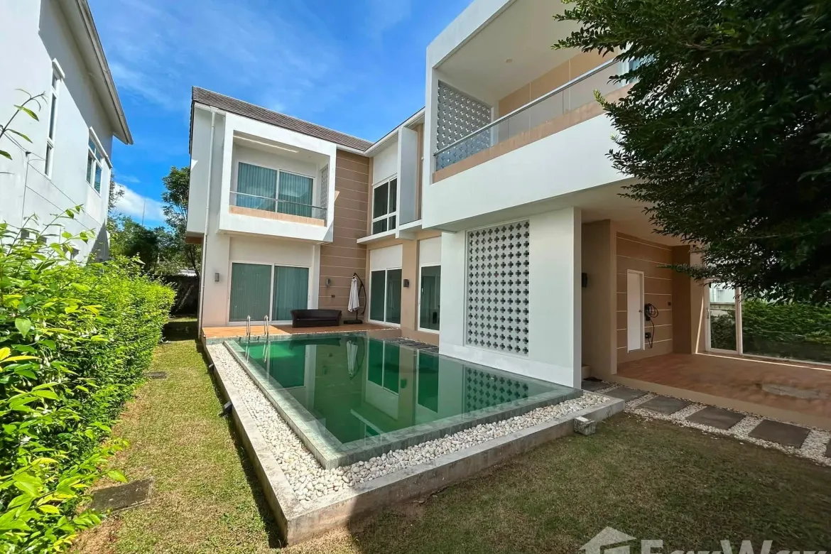 Modern Family Living