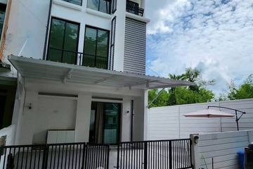 3 Bedroom Townhouse for rent in Areeya Mandarina Sukhumvit 77, Suan Luang, Bangkok near MRT Si Nut