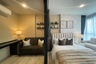 1 Bedroom Condo for sale in XT Huaikhwang, Din Daeng, Bangkok near MRT Huai Khwang