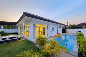 3 Bedroom House for sale in Panalee Village, Huai Yai, Chonburi