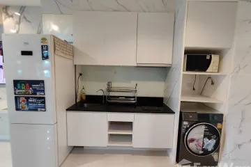 1 Bedroom Condo for rent in View Talay 6, Nong Prue, Chonburi