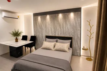 Condo for Sale or Rent in Life Ladprao, Chom Phon, Bangkok near BTS Ladphrao Intersection