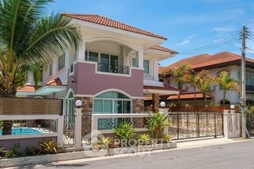 3 Bedroom Villa for Sale or Rent in Na Kluea, Chonburi