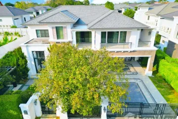 4 Bedroom House for sale in Ladawan Pinklao-Sathorn, Bang Ramat, Bangkok