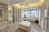 3 Bedroom Townhouse for rent in Khlong Tan Nuea, Bangkok