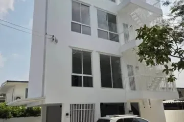 3 Bedroom House for rent in Lat Phrao, Bangkok