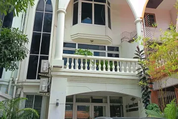 2 Bedroom Townhouse for sale in Suan Luang, Bangkok