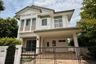 4 Bedroom House for rent in Mantana Onnut-Wongwaen, Dokmai, Bangkok near Airport Rail Link Ban Thap Chang