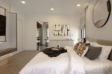 3 Bedroom House for rent in Saphan Sung, Bangkok