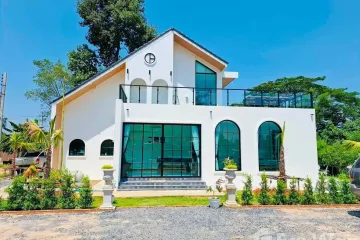 4 Bedroom Villa for sale in Tha Khoi, Phetchaburi