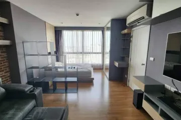 Condo for rent in The Tree Interchange, Bang Sue, Bangkok near MRT Tao Poon