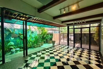 3 Bedroom Townhouse for rent in Silom, Bangkok near BTS Chong Nonsi