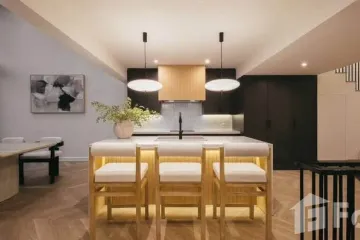 5 Bedroom Townhouse for rent in Bang Chak, Bangkok near BTS Punnawithi