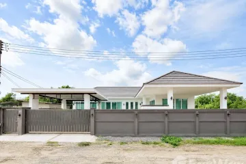3 Bedroom Villa for sale in Nong Kae, Prachuap Khiri Khan